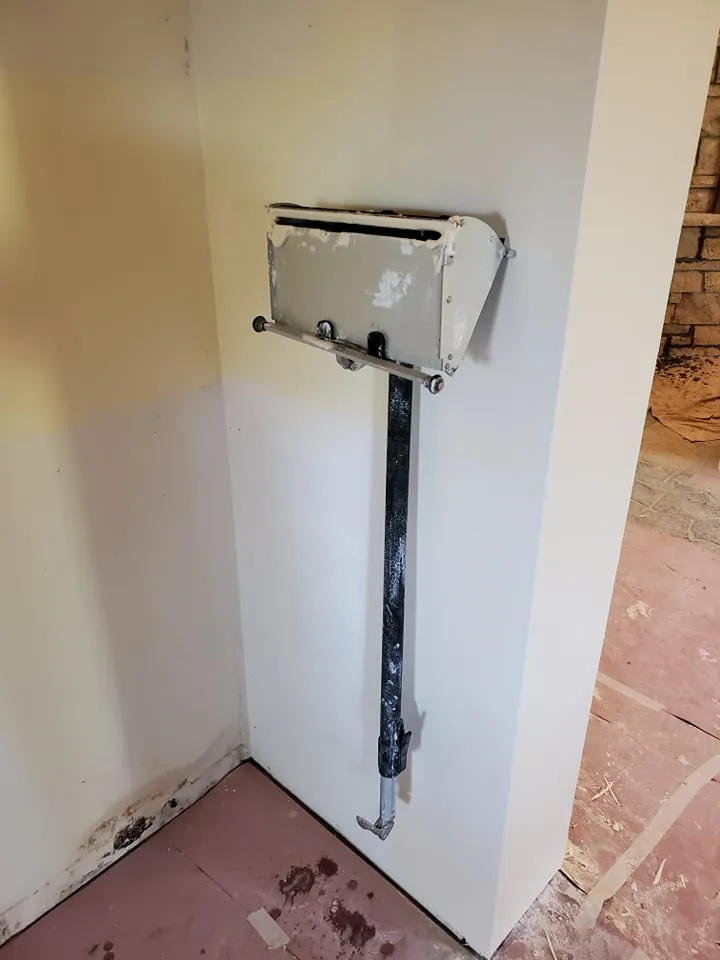 Advance Box Hanger