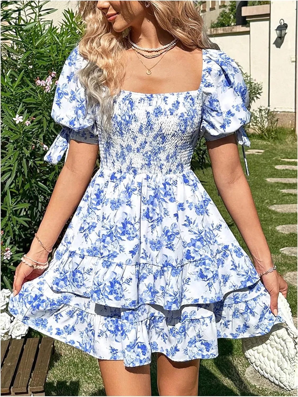 Floerns Women's Floral Print Puff Sleeve Square Neck Tiered Layer Shirred Dresses